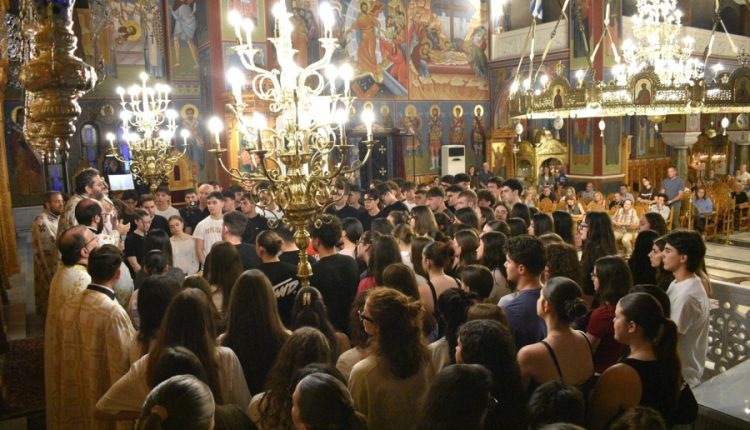Εσπερινή-Θεία-Λειτουργία-για-μαθητές-στην-Κομοτηνή