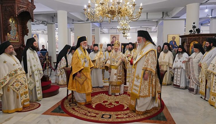 Πολυαρχιερατικό-Συλλείτουργο-και-χειροτονία-στον-Ναό-Αγίου-Λουκά-Βέροιας