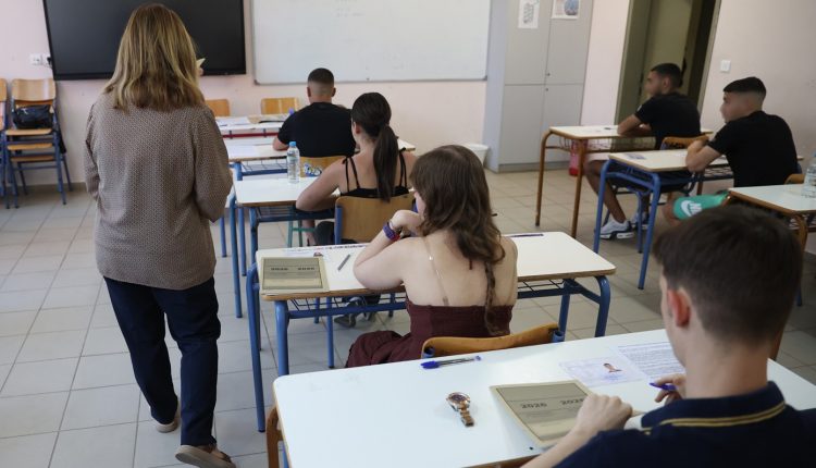 Πανελλήνιες-2026:-Πρεμιέρα-για-τους-μαθητές-των-ΕΠΑΛ-με-Νέα-Ελληνικά-–-Αναλυτικά-τα-θέματα