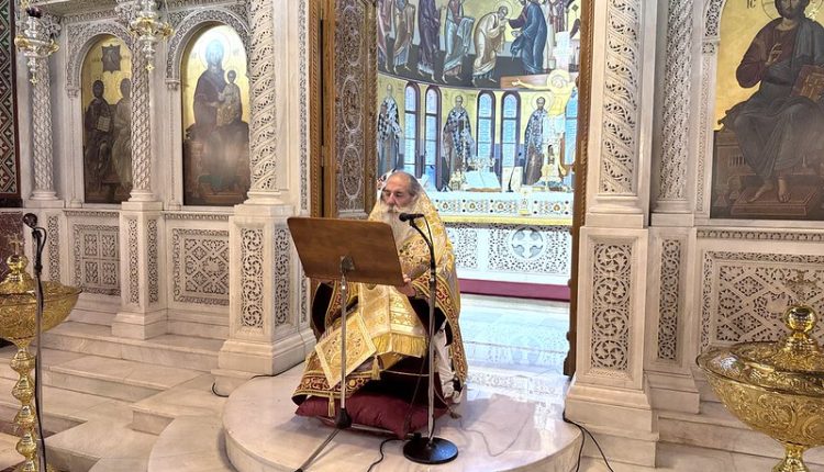 Η-Κυριακή-της-Πεντηκοστής-στον-πανηγυρίζοντα-Καθεδρικό-Ιερό-Ναό-Αγίας-Τριάδος-Πειραιώς