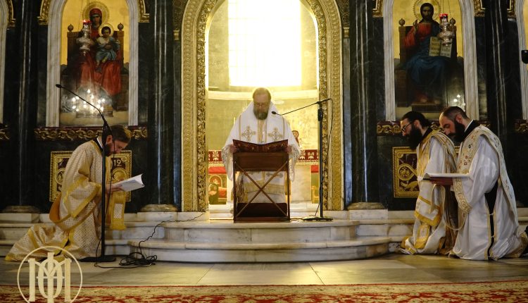Η-εορτή-της-Πεντηκοστής-στον-πανηγυρίζοντα-Καθεδρικό-Ναό-της-του-Θεού-Σοφίας-Θεσσαλονίκης