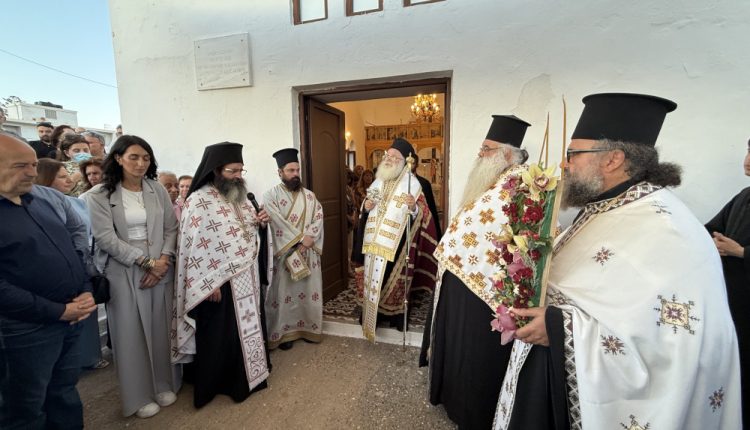 Ο-Αρχιερατικός-Εσπερινός-στον-πανηγυρίζοντα-στον-φερώνυμο-Ιερό-Ναό-του-Αγίου-Πνεύματος-Ιεράπετρας