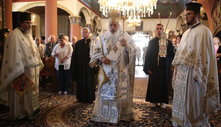 Η-εορτή-του-Αγίου-Πνεύματος-στον-πανηγυρίζοντα-ΙΝ.-Αγίας-Τριάδος-στη-Συκιά-Σιθωνίας