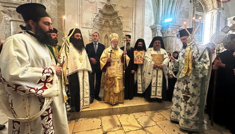 Η-εορτή-του-Αγίου-Πνεύματος-στην-Αγία-Σιών