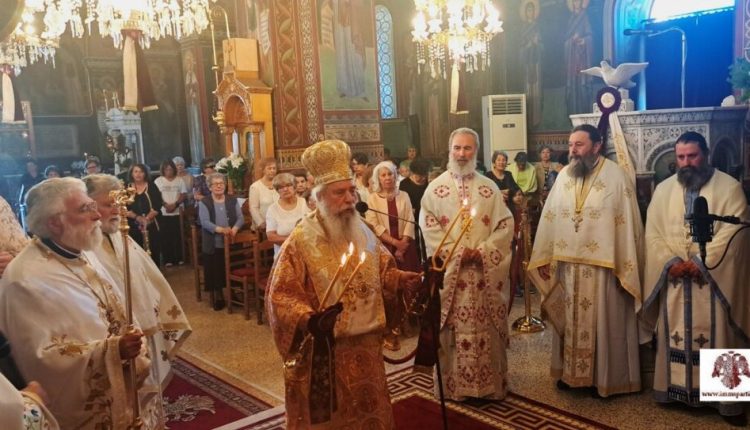 Λαμπρός-εορτασμός-στη-Νεάπολη-της-Πολιούχου-Αγίας-Τριάδας