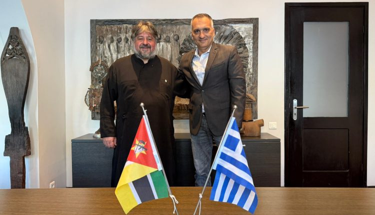 Συνάντηση-του-Μητροπολίτη-Ζάμπιας-με-τον-Γενικό-Πρόξενο-της-Ελλάδος-στο-Μαπούτο-–-Σχέδιο-δράσης-για-τον-Ελληνισμό-της-Μοζαμβίκης