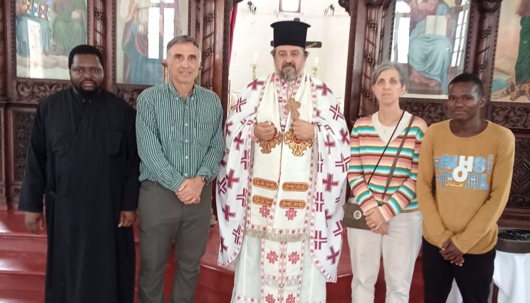 Εορτή-της-Αγίας-Τριάδος-στην-Μπέιρα-της-Μοζαμβίκης
