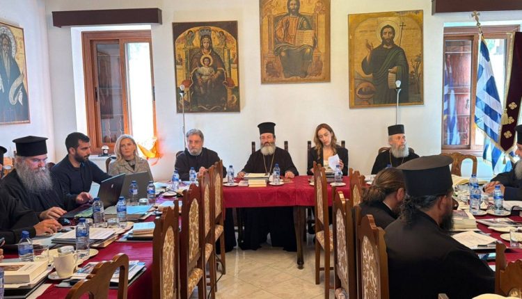 Στην-Μονή-Νεοφύτου-της-Πάφου-η-Συνάντηση-των-Εκπροσώπων-του-Γραφείου-Προσκυνηματικών-Περιηγήσεων-της-Εκκλησίας-Κύπρου