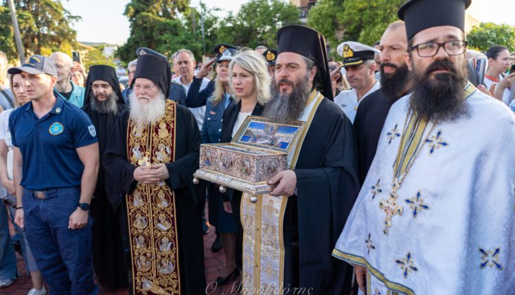 Η-Τιμία-Ζώνη-της-Θεοτόκου-στην-Ιερισσό-πριν-επιστρέψει-στο-Άγιον-Όρος
