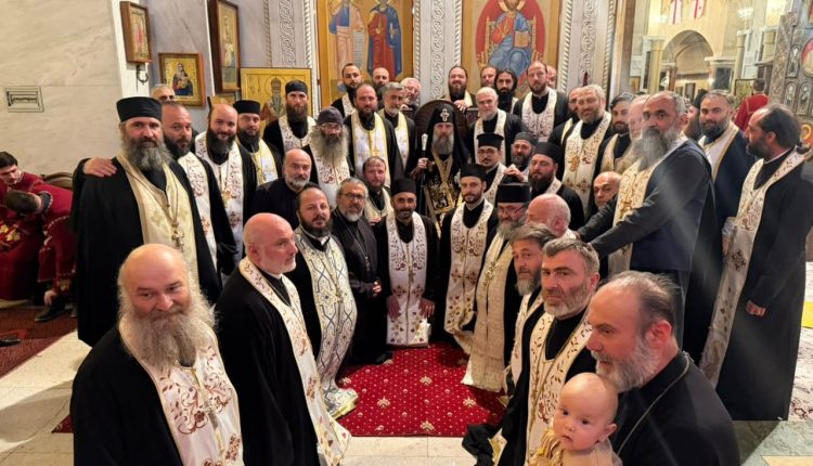Η-πρώτη-ομαδική-Βάπτιση-του-Πατριάρχη-Γεωργίας-Σιώ