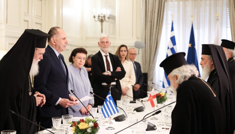 ΥΠΕΞ-σε-Πατριάρχη-Ιεροσολύμων:-Τα-δικαιώματα-του-Πατριαρχείου-αποτελούν-υπόθεση-όλου-του-Ελληνισμού