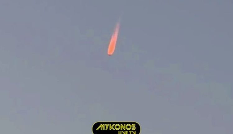 Εντυπωσιακό-μυστηριώδες-φαινόμενο-πάνω-από-τη-Μύκονο-–-Δείτε-το-βίντεο