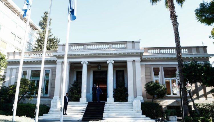 Μίνι-ανασχηματισμός:-Όλες-οι-αλλαγές-στο-κυβερνητικό-σχήμα