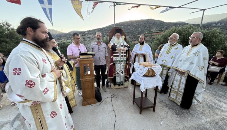 Ο-Εσπερινός-της-Αγίας-Καλλιόπης-στον-φερώνυμο-Ιερό-Ναό-στο-Μετόχι-«Μαρουλάς»-της-Ιεράς-Μονής-Καψά-Σητείας