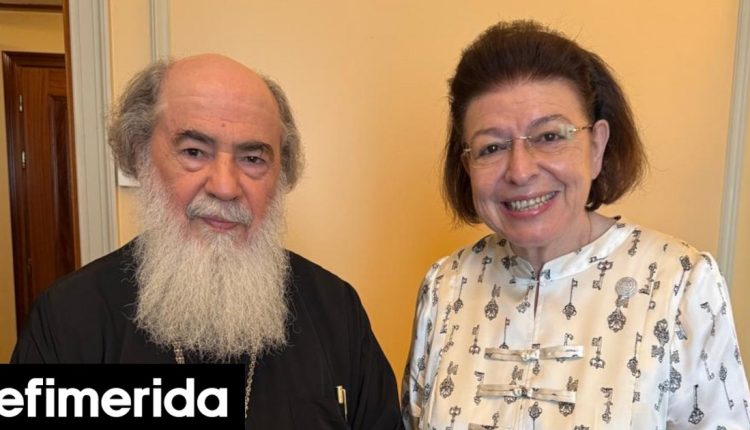 Συνάντηση-Λ-Μενδώνη-με-τον-Πατριάρχη-Ιεροσολύμων-κκ.-Θεόφιλο-Γ’,-στην-Αθήνα-Τι-συμφώνησαν