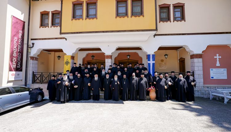 Με-επιτυχία-η-Ημερίδα-των-Πνευματικών-με-θέμα:-«Εξομολόγηση:-το-Βάπτισμα-των-δακρύων»-(ΦΩΤΟ)