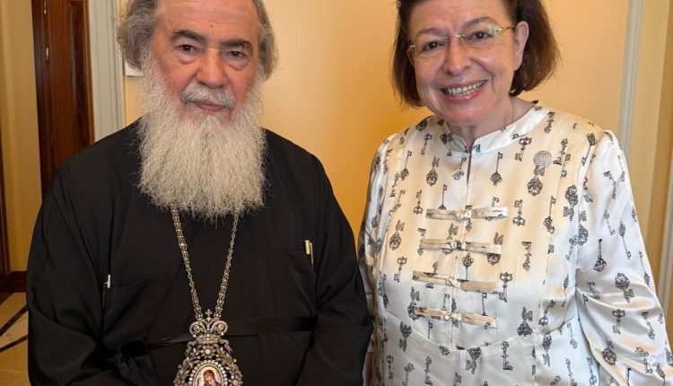 Συνάντηση-Πατριάρχη-Ιεροσολύμων-με-την-Υπουργό-Πολιτισμού-Λίνα-Μενδώνη