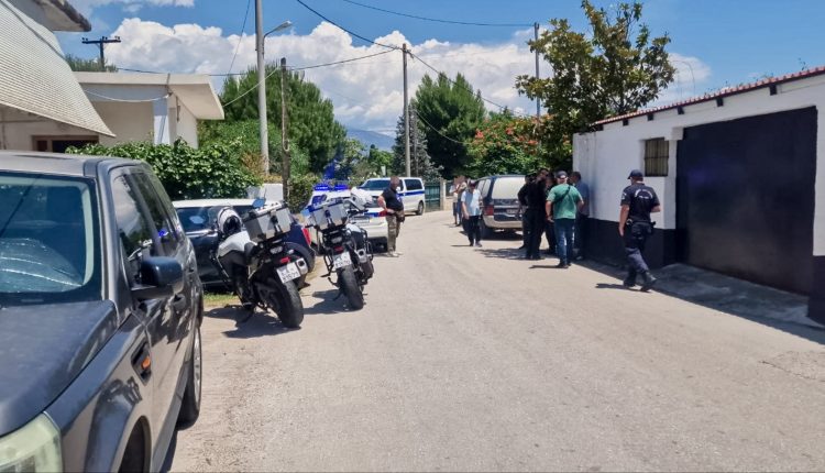 Αίγιο:-Η-μητέρα-του-26χρονου-έδωσε-μάχη-με-τον-δολοφόνο-–-«Τους-εντόπισα-νεκρούς»-ισχυρίστηκε-ο-65χρονος
