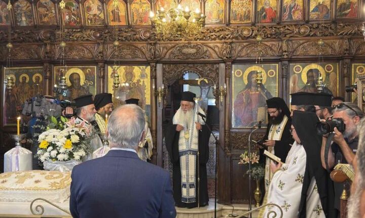 Θηβών-Γεώργιος:-Ηθική-ενίσχυση-του-Ελληνικού-λαού-η-παρουσία-του-ΠτΔ-στο-Δίστομο