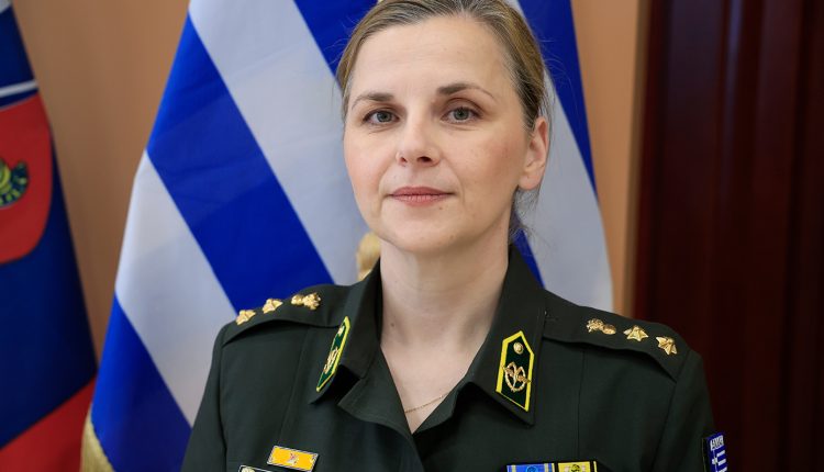 Ποια-είναι-η-πρώτη-γυναίκα-εκπρόσωπος-Τύπου-του-Γενικού-Επιτελείου-Εθνικής-Άμυνας