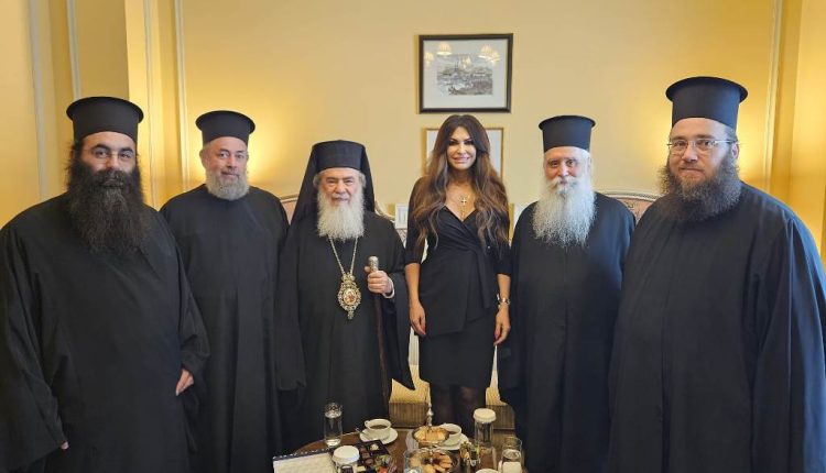 Ο-Πατριάρχης-Ιεροσολύμων-είχε-συνάντηση-με-την-Πρέσβη-των-ΗΠΑ,-Κίμπερλι-Γκίλφοϊλ