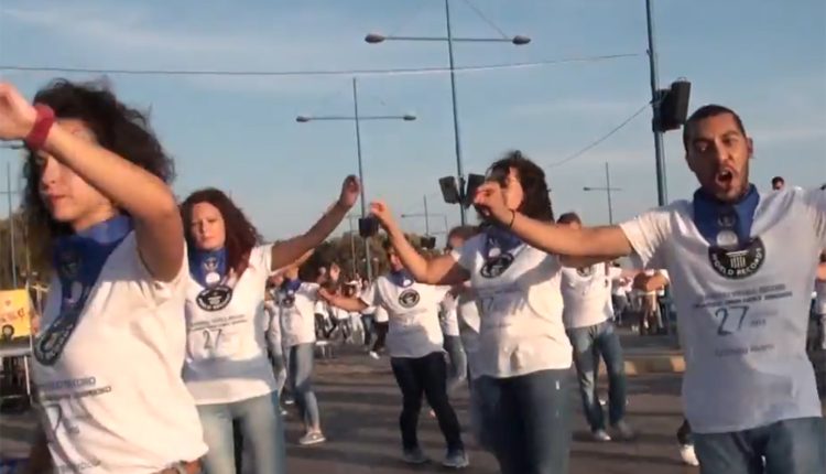 Ζεϊμπέκικο-για-το-alzheimer-στη-Θεσσαλονίκη:-Στόχος-η-είσοδος-στα-ρεκόρ-Γκίνες