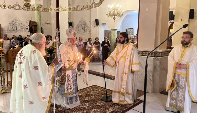 Ιερά-Αγρυπνία-στην-«Κόκκινη-Εκκλησιά»-Καρδίτσας-προς-τιμήν-του-Αγίου-Λουκά-του-Ιατρού