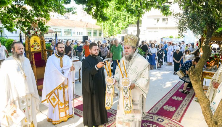 Σερρών-Θεολόγος:-«Οι-Σερραίοι-τιμούν-με-βαθιά-ευλάβεια-τον-Άγ.-Λουκά-τον-ιατρό»