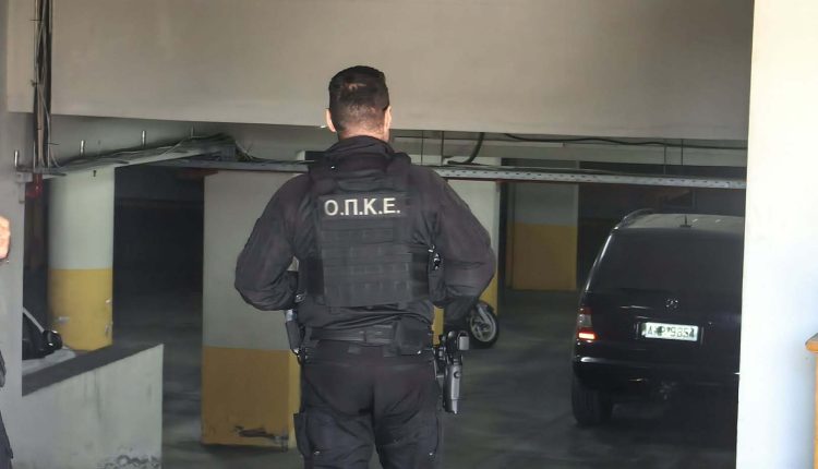 Απολογείται-ο-65χρονος-Ιταλός-για-τη-διπλή-δολοφονία-στο-Αίγιο-–-Επιμένει-να-δηλώνει-αθώος