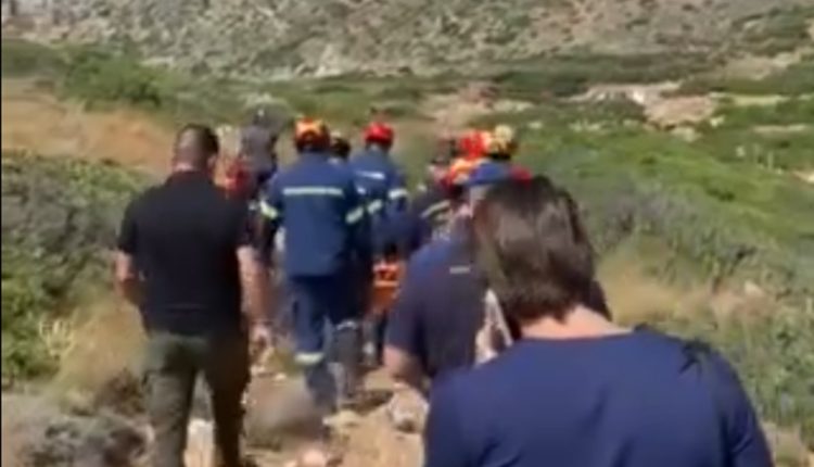 Χωρίς-τις-αισθήσεις-του-ανασύρθηκε-31χρονος-περιπατητής-στα-Φαλάσαρνα-–-Δείτε-βίντεο