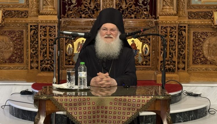 Γέροντας-Εφραίμ:-Ο-άνθρωπος-ποθεί-πάντα-το-άκτιστο