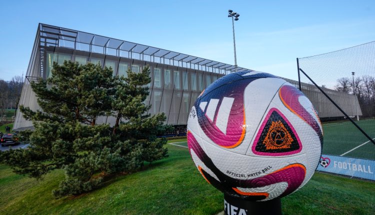 fifa:-Και…-επίσημα-απαγόρευσε-για-τους-Ιρανούς-φιλάθλους-τη-σημαία-του-καθεστώτος-Σάχη