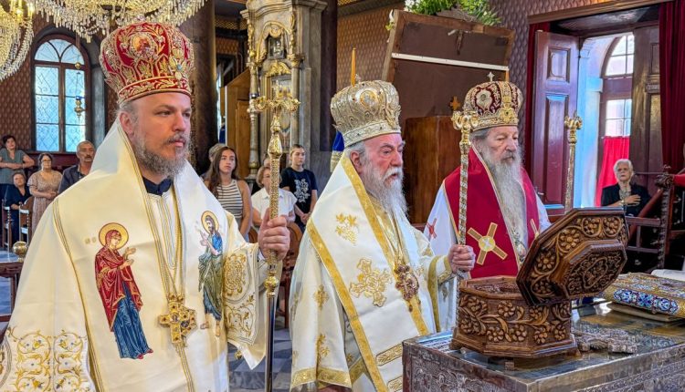 Ο-Μητροπολίτης-Ελευθερουπόλεως-στις-εορτές-των-εν-Λέσβω-Αγίων