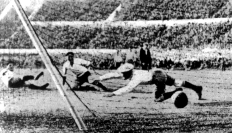 Μουντιάλ-1930:-Ο-πρώτος-τελικός-Παγκοσμίου-Κυπέλλου-έγινε-με-δύο-διαφορετικές-μπάλες