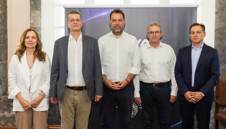 Η-nova-παρέδωσε-στον-Δήμο-Ρόδου-το-σύστημα-Πολιτικής-Προστασίας-«smart-forest-Ρόδος»,-δωρεά-για-την-προστασία-και-την-ανθεκτικότητα-του-φυσικού-περιβάλλοντος