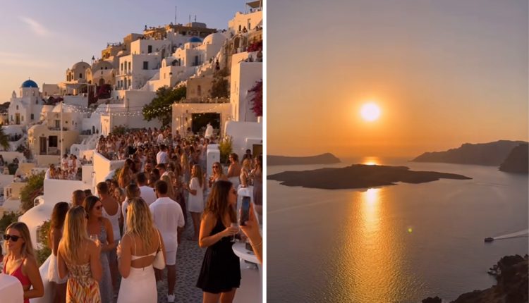 Το-αδιαχώρητο-στη-Σαντορίνη-για-το-διάσημο-ηλιοβασίλεμα-στην-Οία-–-Τουρίστες-στριμώχνονται-στα-σοκάκια-για-μία-φωτογραφία