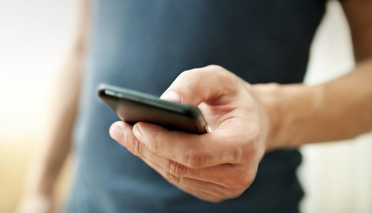 Χάσατε-το-κινητό-σας;-Τι-πρέπει-να-κάνετε-άμεσα-για-να-προστατευτείτε