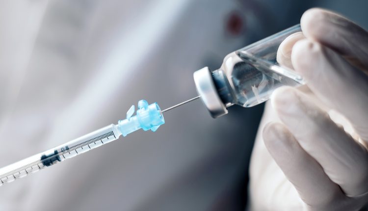 Νέο-εμβόλιο-γρίπης-με-τεχνολογία-mrna-εξετάζουν-οι-υγειονομικοί-σύμβουλοι-στις-ΗΠΑ-–-Η-moderna-ζητά-έγκριση-για-άτομα-άνω-των-50-ετών