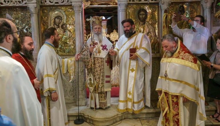 Χειροτονία-Διακόνου-στην-Ιερά-Μητρόπολη-Ύδρας