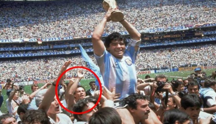 Μουντιάλ-1986:-Η-ιστορία-του-Άγγλου-οπαδού-που-πανηγύριζε-μαζί-με-τον-Μαραντόνα