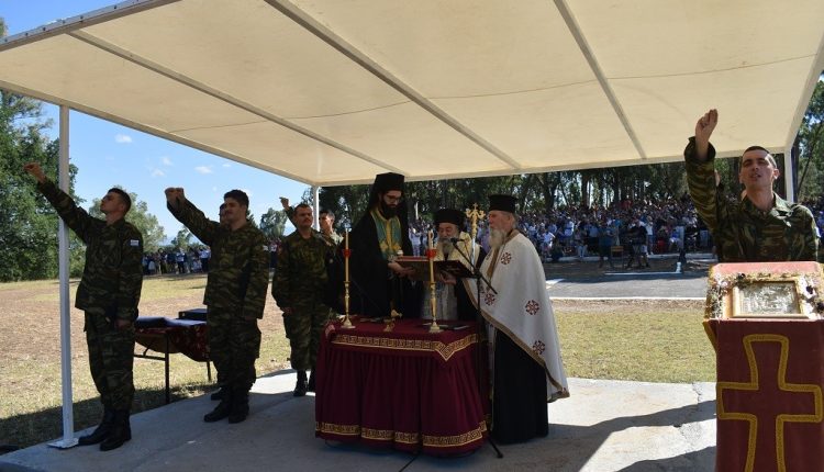 Ο-Μάνης-Χρυσόστομος-στη-τελετή-ορκωμοσίας-στο-ΚΕΕΜ-Σπάρτης