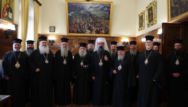 Ο-Μητροπολίτης-Λόβετς-τιμήθηκε-με-το-παράσημο-των-Αγίων-Κυρίλλου-και-Μεθοδίου