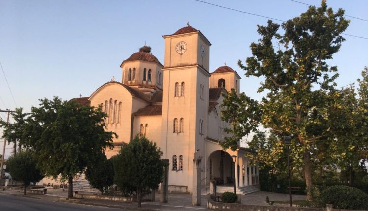 Αγρυπνία-για-την-εορτή-των-Αγίων-Αποστόλων-Πέτρου-και-Παύλου-στις-Ελευθερές-Λάρισας