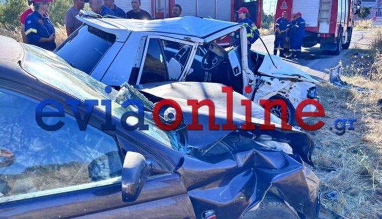 Τροχαίο-με-4-τραυματίες-στην-περιοχή-της-Δροσιάς-Χαλκίδας-–-Δείτε-βίντεο-και-φωτογραφίες