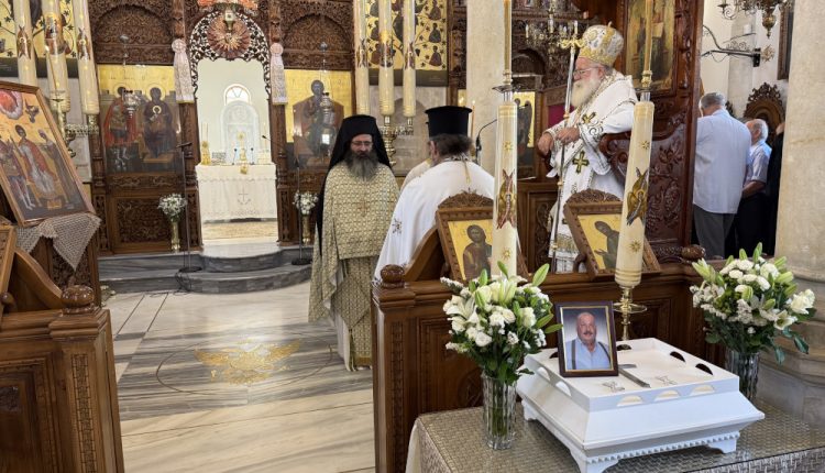 Αρχιερατική-Θεία-Λειτουργία-στον-Ιερό-Μητροπολιτικό-Ναό-Αγίου-Γεωργίου-Ιεράπετρας-και-ετήσιο-μνημόσυνο