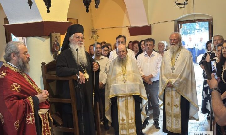 Ο-Μητροπολίτης-Θηβών-στον-ιστορικό-Ιερό-Ναό-Αγίων-Πέτρου-και-Παύλου-Λεύκτρων