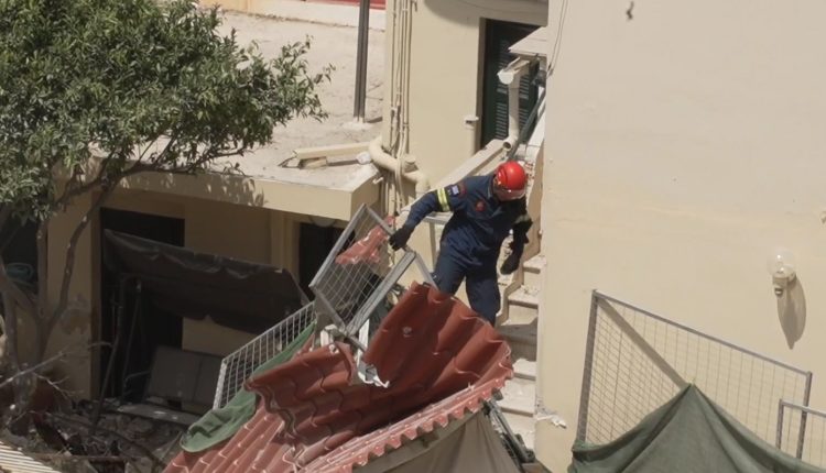 Η-εξοργιστική-δήλωση-μηχανικού-για-την-πολυκατοικία-στα-Πετράλωνα:-«Και-η-Πίζα-γέρνει-αλλά-δεν-πέφτει»
