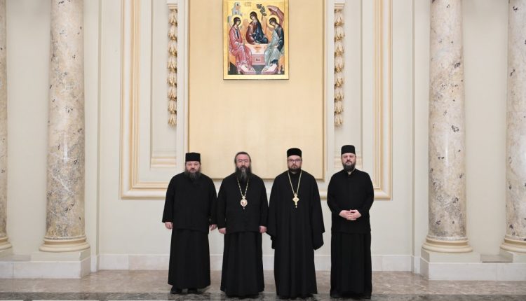Επίσκεψη-του-Μητροπολίτη-Χαλεπίου-στο-Πατριαρχείο-Ρουμανίας