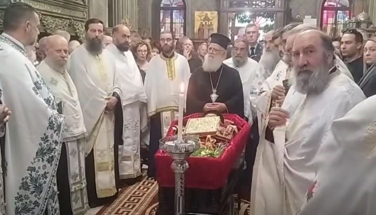 Το-“ύστατο-χαίρε”-στον-παπά-Στρατή-του-Ταξιάρχη-στο-Μανταμάδο-(ΦΩΤΟ&ΒΙΝΤΕΟ)