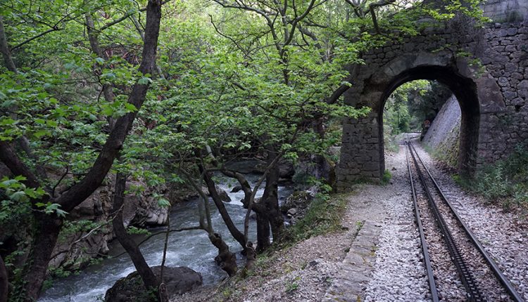 Βρέθηκε-νεκρός-ο-41χρονος-που-έπεσε-σε-ορμητικά-νερά-φαραγγιού-στην-Αιτωλοακαρνανία
